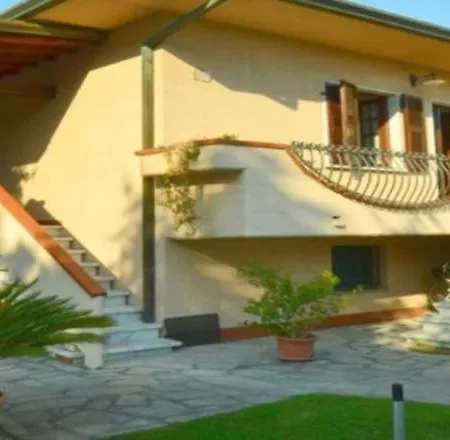 Holiday home Casa Serena Marina di Massa